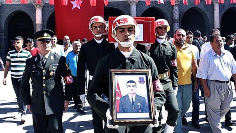 DEM’li belediye şehidin ikinci kardeşini de attı