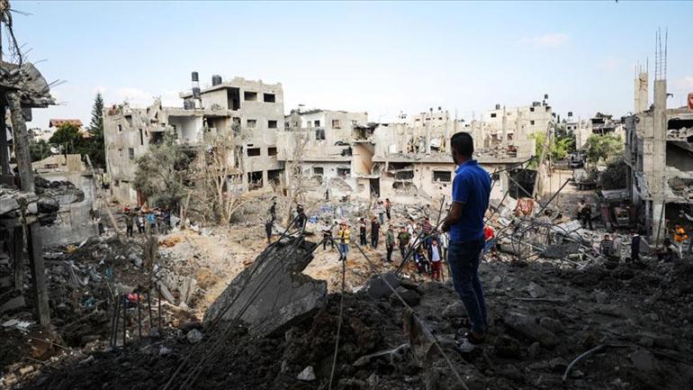 Gazze’de İnsanlık Krizi: Açlık, susuzluk ve bombardıman