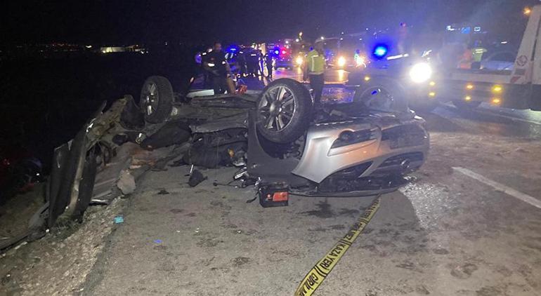 Ankarada feci kaza 2 otomobil çarpıştı; 3 ölü, 2 yaralı