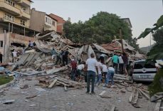 Deprem uzmanından açıklama: Hasarlı yapıları kesinlikle terk edin!
