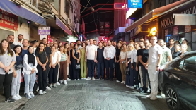 CHP’li Denizaslanı Aydın’da gençlerle buluştu! “Evimizi asla terk etmeyeceğiz”