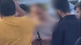 16 yaşındaki kızın fotoğrafını çekerken yakalandı! Meydan dayağından kaçamadı