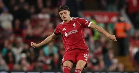 Liverpool’un genç yıldızının çapraz bağları koptu!