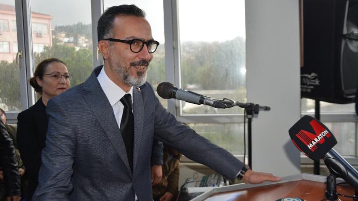 Özcan: CHP’Lİ VEKİLLERİMİZ DEPREM BÖLGESİNDE HALKIN YARDIMINA KOŞTULAR 