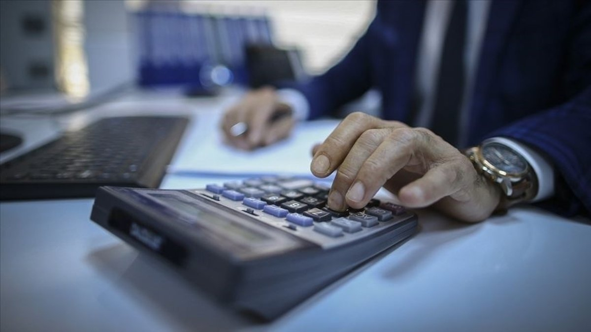 Depremde zarar gören vergi daireleri geçici olarak taşınıyor – En Son Haber