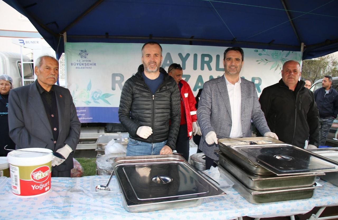 Söke’de Büyükşehir’in iftar çadırı doldu taştı
