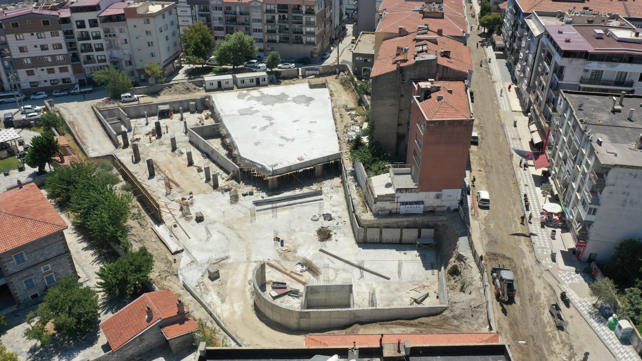 ÇERÇİOĞLU SÖZ VERDİ YAPIYOR.AYDIN BÜYÜKŞEHİR BELEDİYESİ’NDEN SÖKE YERALTI OTO PARKIBÜYÜK BİR BÖLÜMÜ TAMAMLANDI
