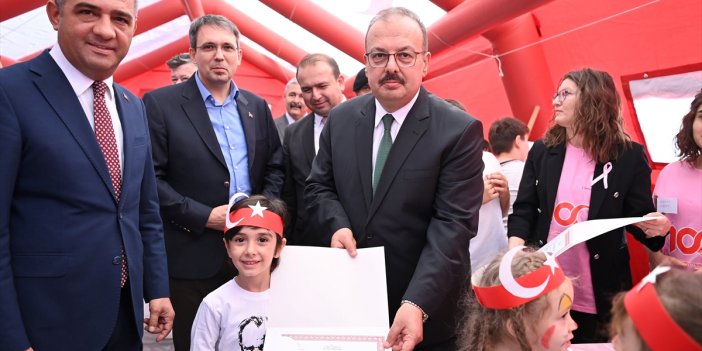 Aydın’da Cumhuriyet kutlanıyor! Sağlık Sokağı’na yoğun ilgi