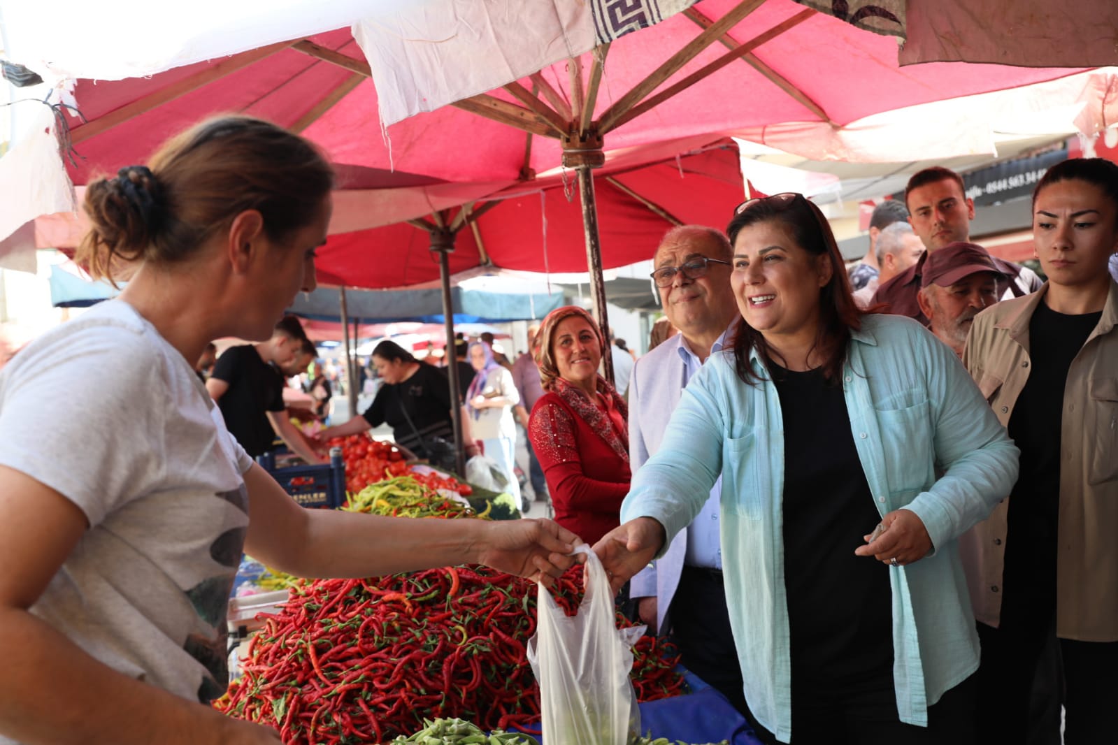 BAŞKAN ÇERÇİOĞLU GERMENCİK’TE VATANDAŞLARLA BİR ARAYA GELDİ