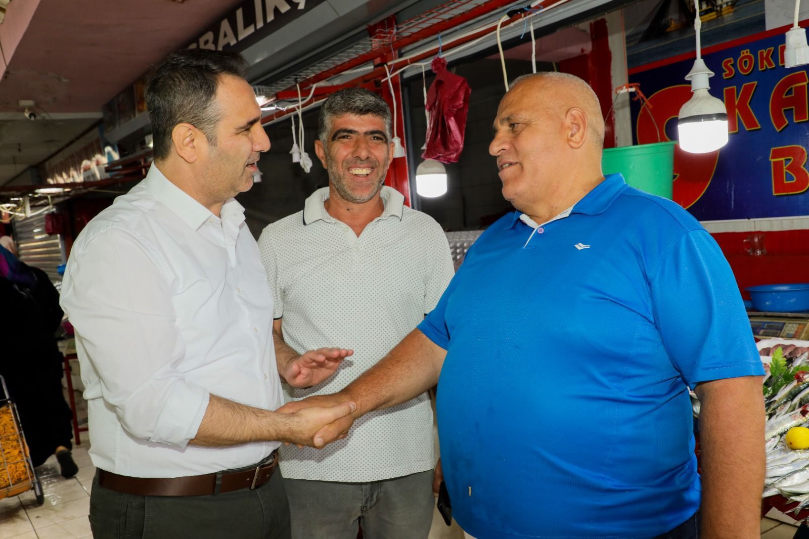 Söke pazarcı esnafından Akkentli’ye büyük destek