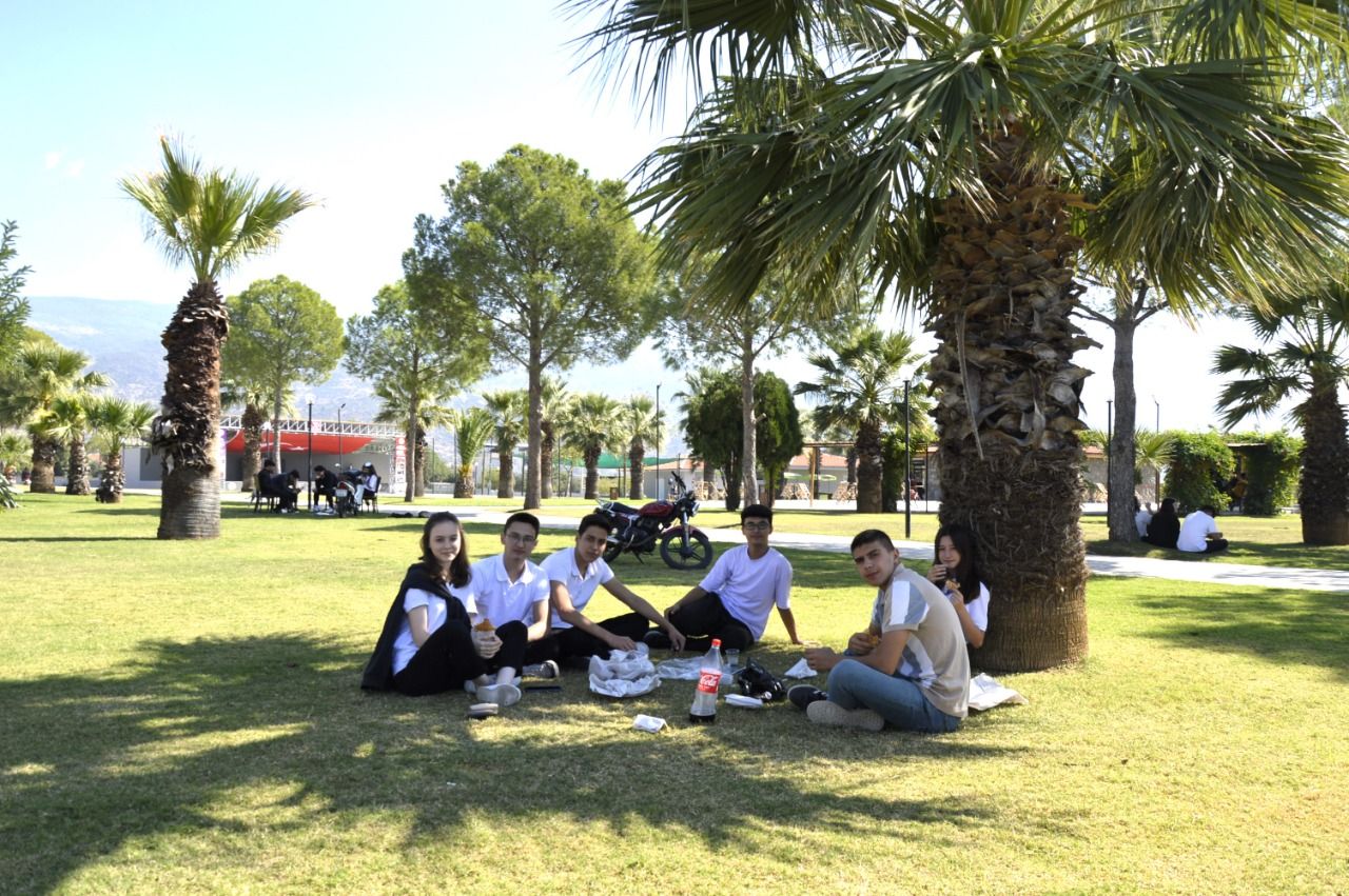 Cumhuriyet Parkı, Çineli öğrencileri buluşturuyor