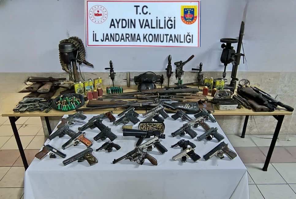 Aydın’da silah kaçakçılarına operasyon