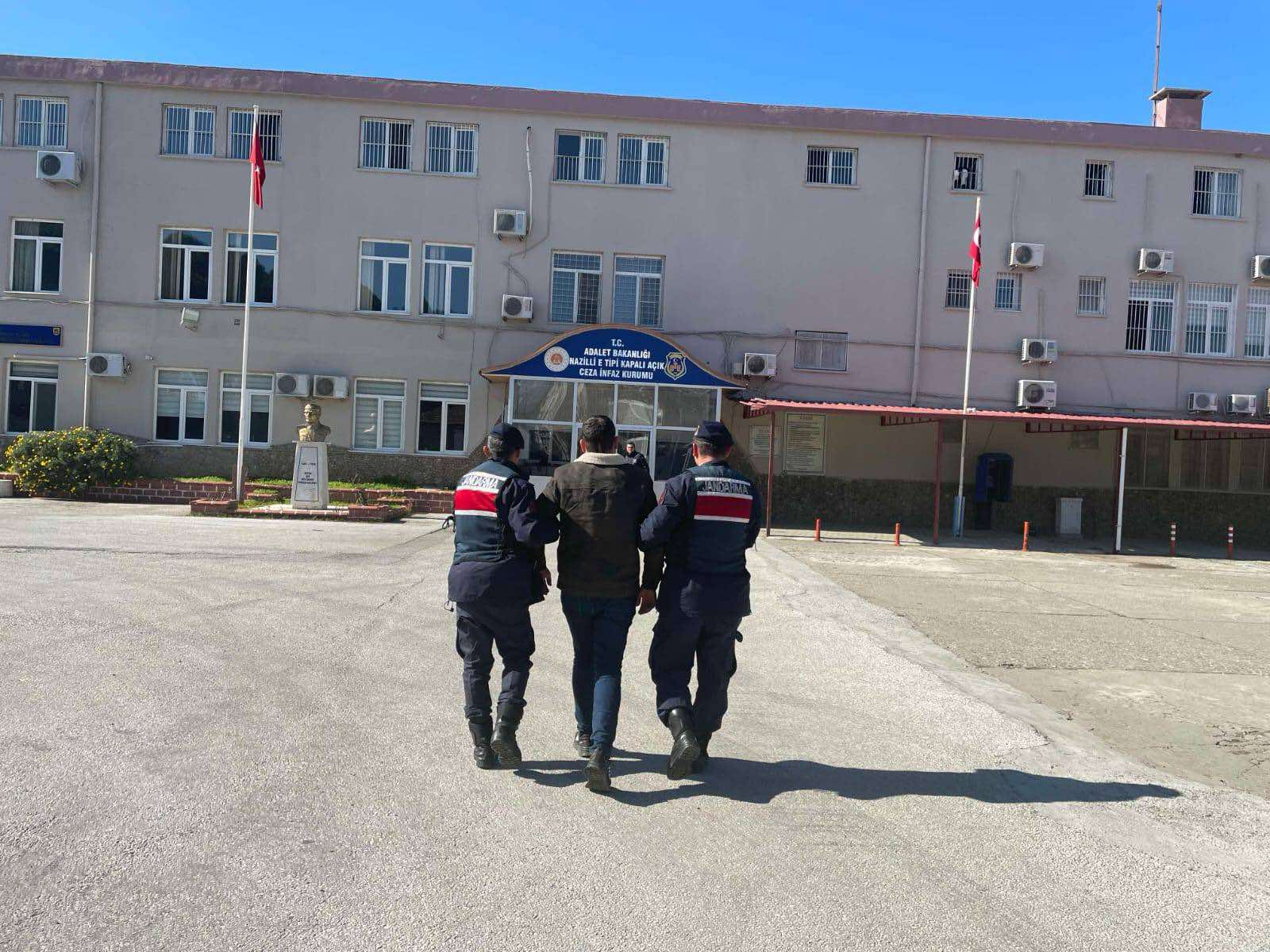 Aydın’da Jandarmadan Eş Zamanlı Operasyon. 21 Şahıs Yakalandı