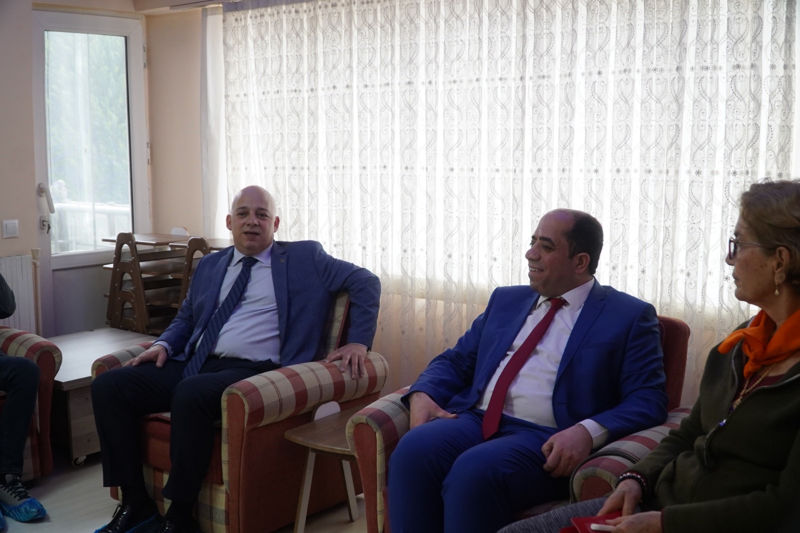 Demokrat Parti Efeler Belediye Başkan Adayı Hasan Dinçer Altı Nokta Körler Derneğini Ziyaret Etti