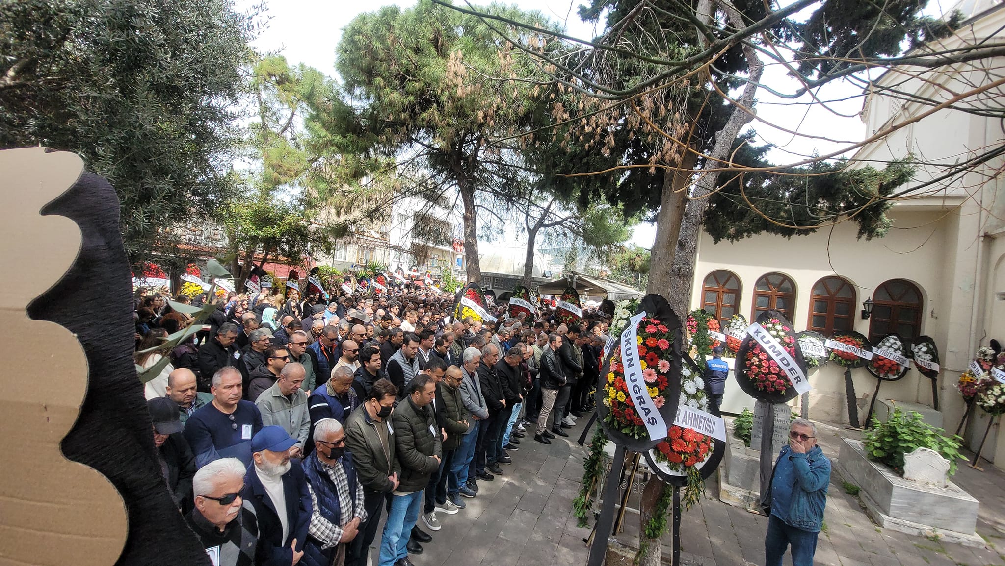 Kuşadalı Turizmci Son Yolculuğuna Uğurlandı
