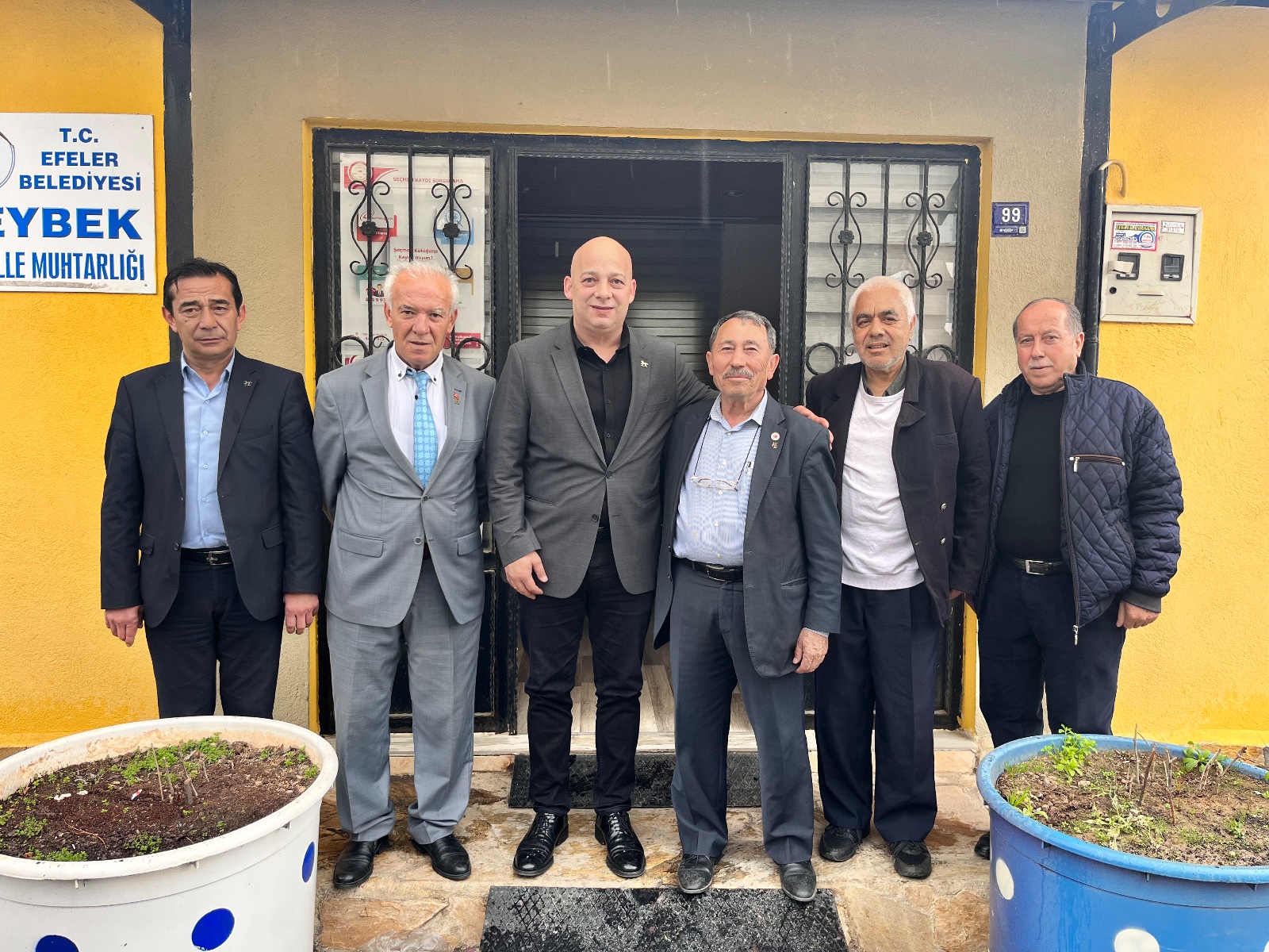 Hasan Dinçer Zeybek Mahallesinde Eski Günleri Yadetti