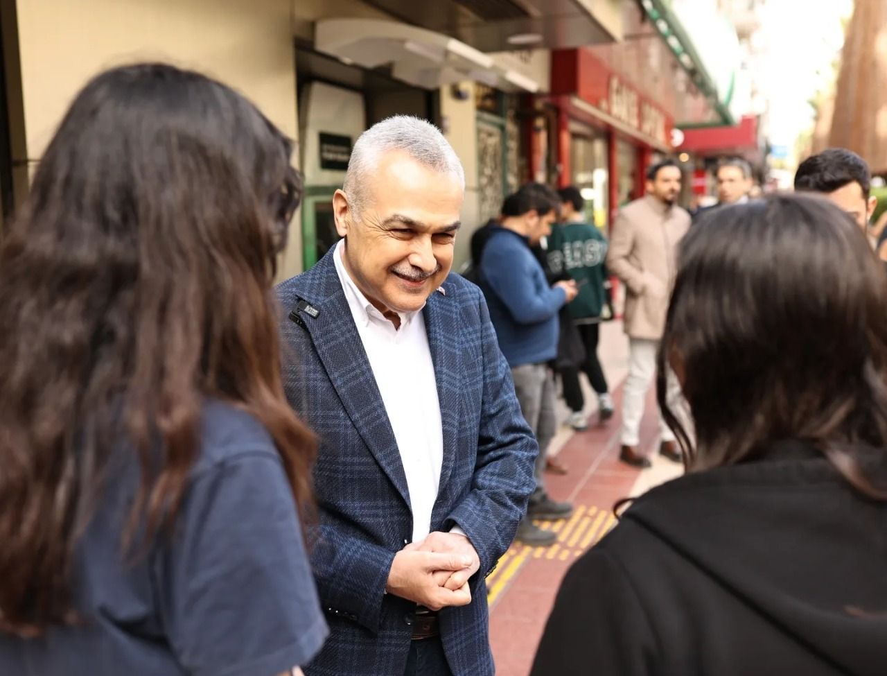 Efeler’de Savaş’a büyük ilgi