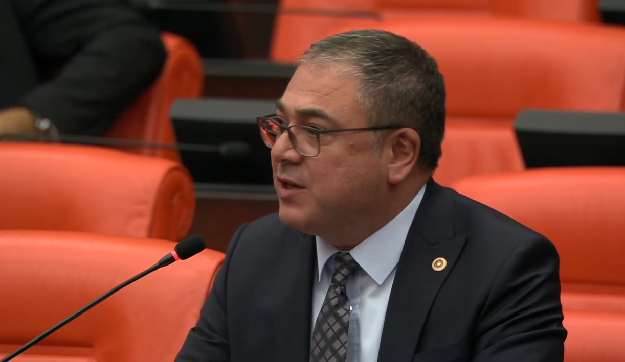 CHP’Lİ KARAKOZ: “PAMUK ÜRETİCİSİ TARLASINI, TRAKTÖRÜNÜ SATMA NOKTASINA GELDİ”