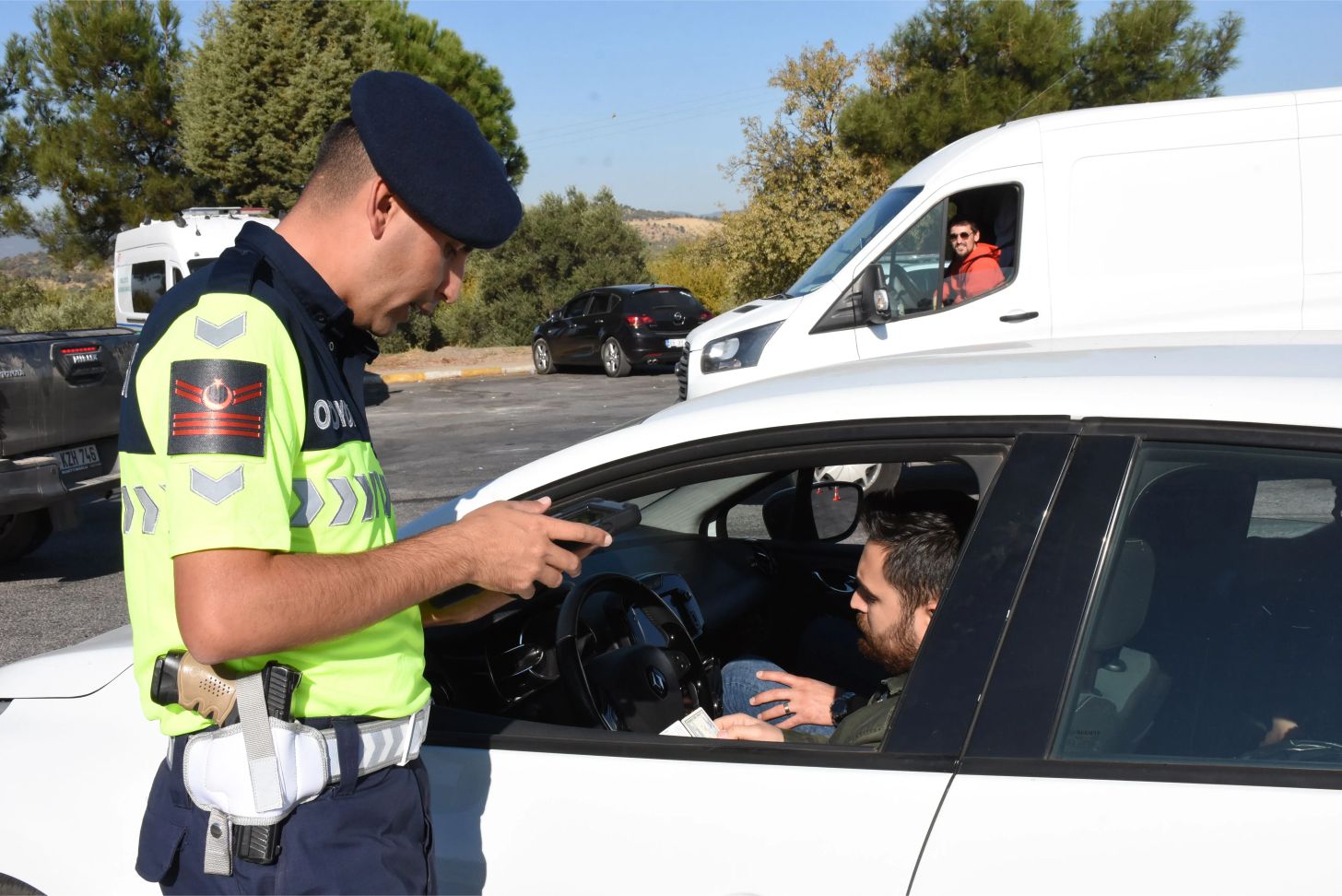 Aydın’da jandarma ekipleri trafik denetimi yaptı