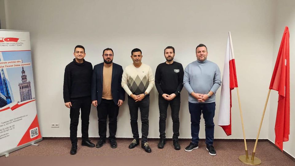 Kuşadası Belediyesi’nden Varşova çıkarması