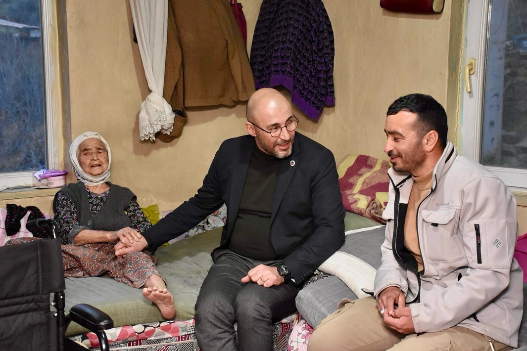 Başkan Zencirci Gönüllere Dokunmaya Devam Ediyor