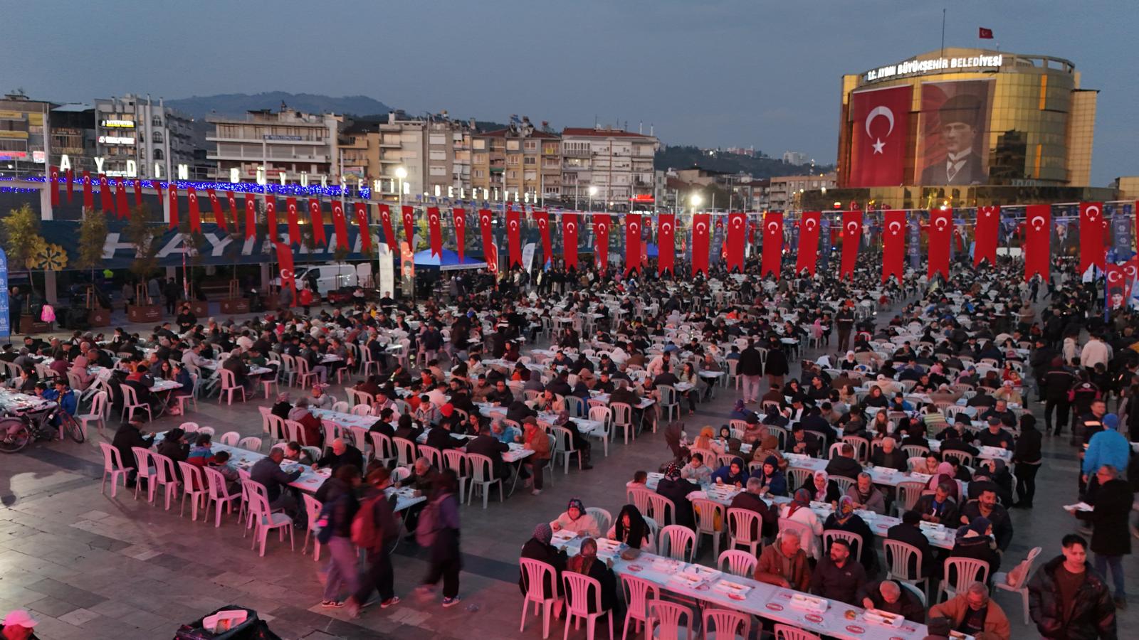 Büyükşehir’den Gönülleri Isıtan İftar Sofrası