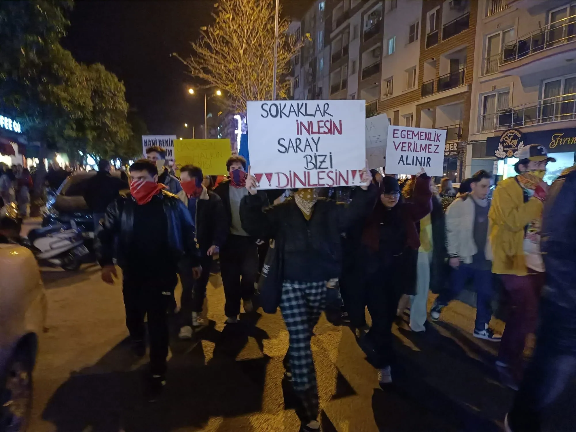 Aydın’da gençler yürüdü, arbede yaşandı