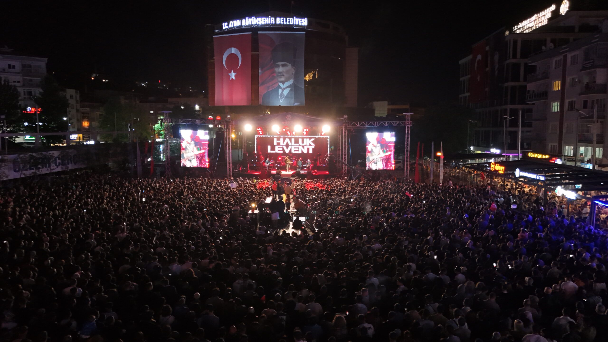 AYDIN BÜYÜKŞEHİR BELEDİYESİ 19 MAYIS ATATÜRK’Ü ANMA, GENÇLİK VE SPOR BAYRAMI’NI 40 BİN AYDINLIYLA KUTLADI