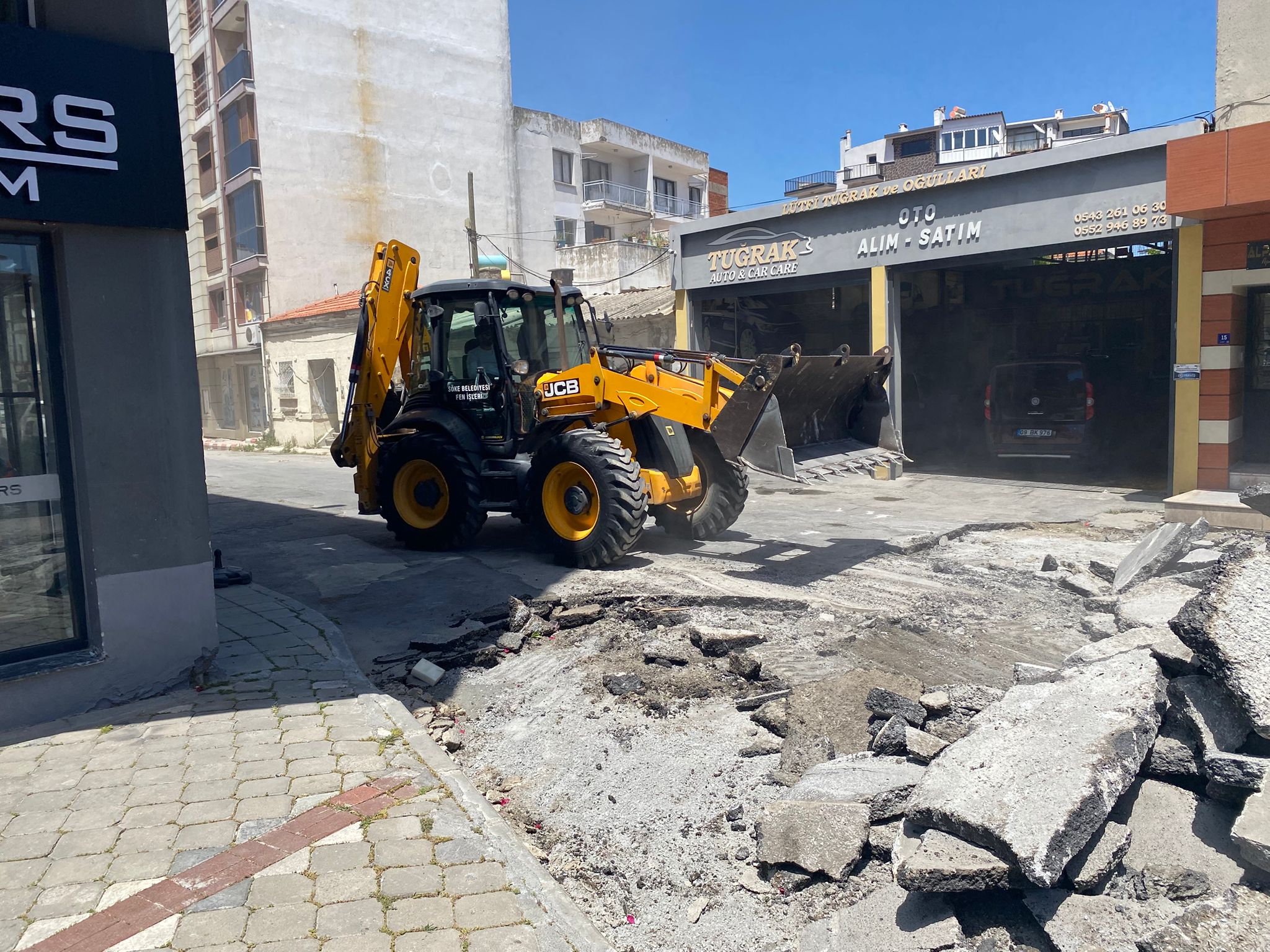  Söke’de yol Yenileme çalışmaları hız kesmeden devam ediyor