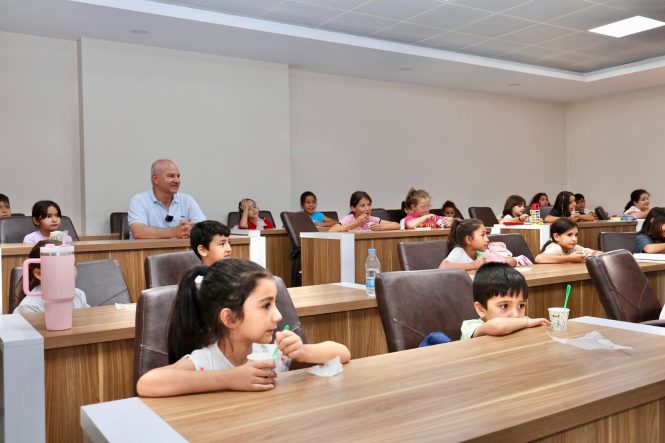 BAŞKAN MEHMET KIVRAK İNGİLİZCE KURSU ZİYARET (10)