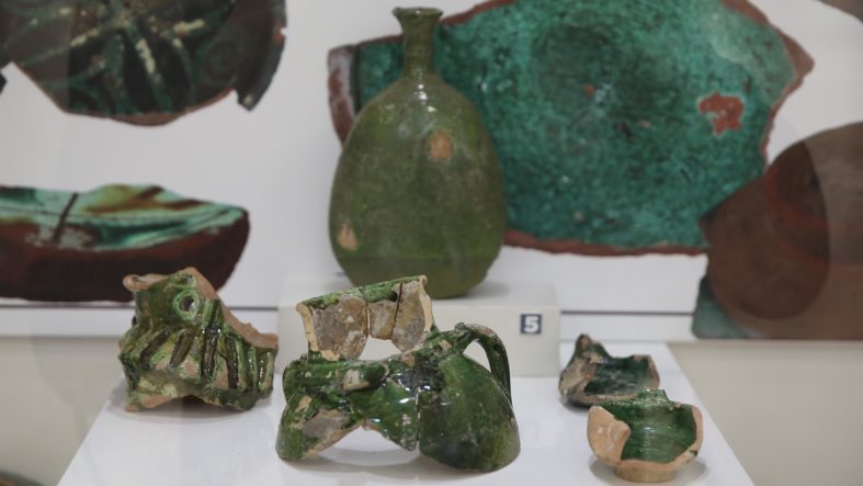 Sırlı seramikler gün yüzüne çıktı! Her biri bir sanat eseri