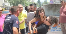 Antalya’da yangın paniği! 4 katlı apartmandan 7’si çocuk 10 kişi kurtarıldı