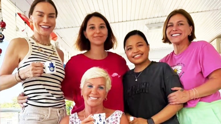 Ebru Şallı'nın annesi ile fotoğrafları büyük ilgi gördü