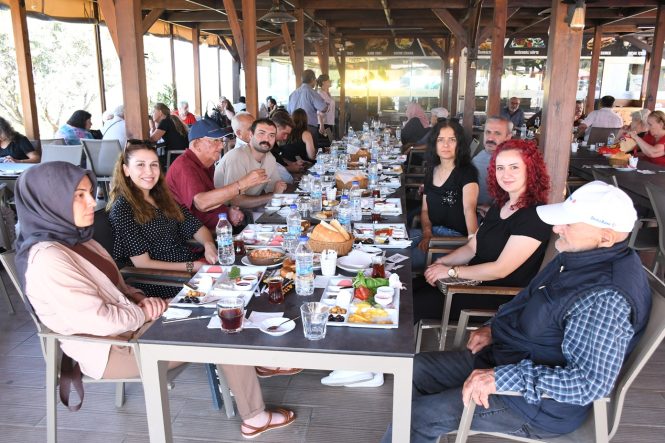 efeler ve yörükler federasyonu kahvaltı organizasyonu (1)
