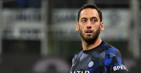 Hakan Çalhanoğlu transfer ateşini yaktı! Görüşme sonrası ortaya çıkan maaş…