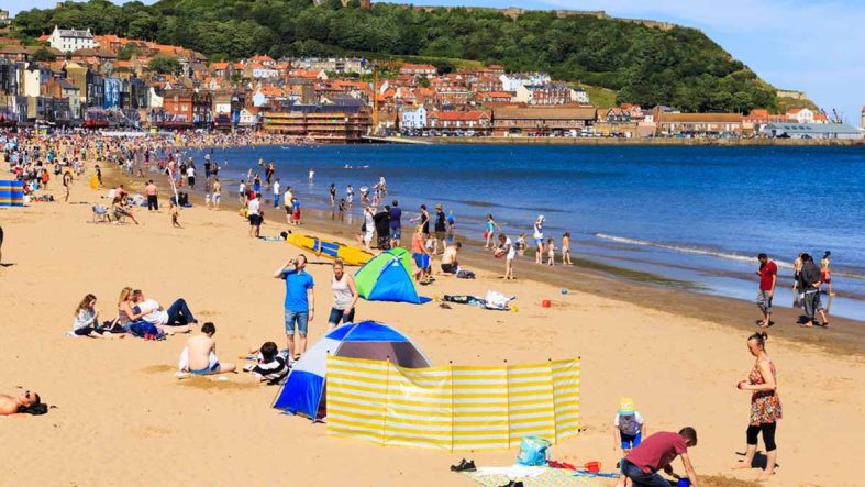 İngiltere'den turistlere kritik uyarı: Masum plaj eğlencesi ölüm tuzağına dönüştü, artık yapmayın!