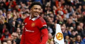 Peters imzalayacak şimdi sıra Sancho’da