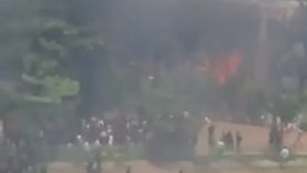 Bangladeş’te askeri eğitim uçağı kampüse düştü