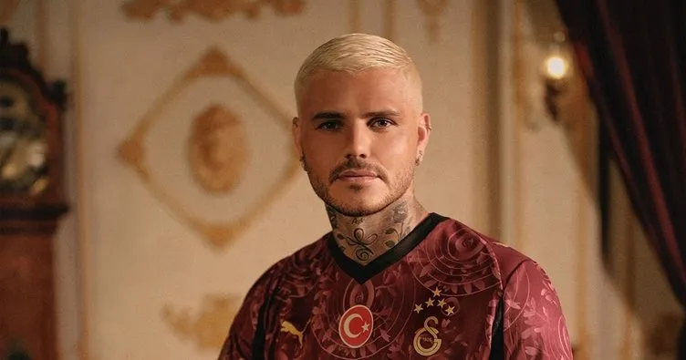 Galatasaray yeni formasını tanıttı: 'Mekteb-i Sultani'