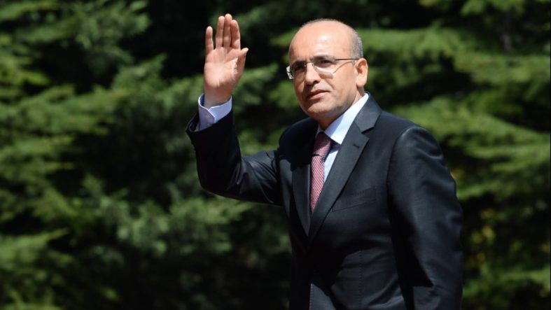 Bakanda şikayet çok reform yok