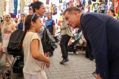 BAŞKAN ANIL YETİŞKİN TARİHÎ SALI PAZARI’NDA VATANDAŞLARLA BULUŞTU