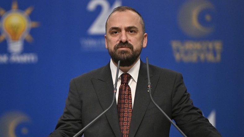 AKP’li isim Özlem Çerçioğlu sorusunu yanıtladı
