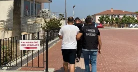 Ayvalık’ta narkotik polisi bir kez daha tarih yazdı: Polisten darbe yiyen 3 uyuşturucu satıcısı tutuklandı