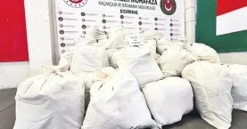 Boya kutularında 692 kilogram esrar çıktı