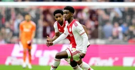 Chelsea, Ajax’tan Jorrel Hato’yu transfer etti!
