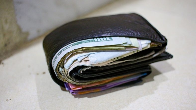 Kayıp cüzdanını 11 yıl sonra buldu: Öyle bir yerden çıktı ki aklı ermedi