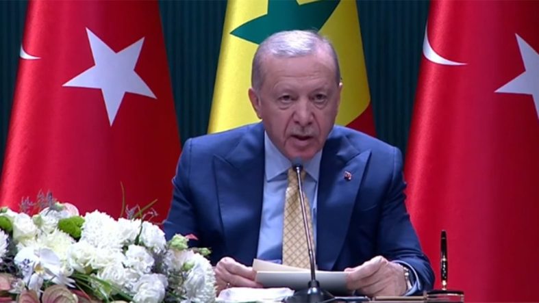 Erdoğan: Mücadelemiz sürecek