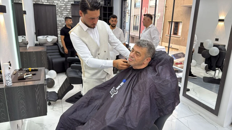 Başkan Künkcü’den esnafa destek