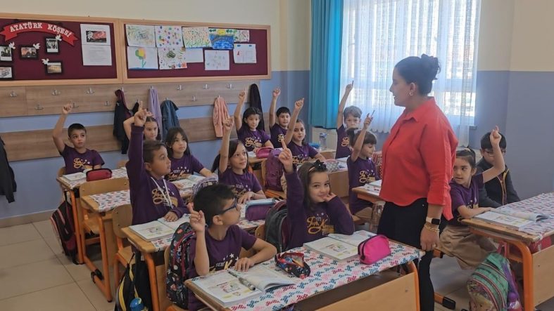 15 bölüme formasyonsuz öğretmenlik yolu açıldı: MEB kararı duyurdu
