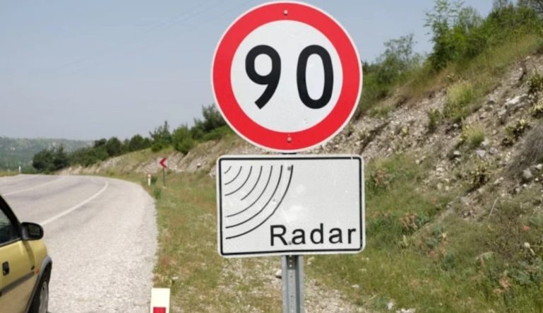 Dev cezaların ardından trafik tabelaları tamamen değişiyor
